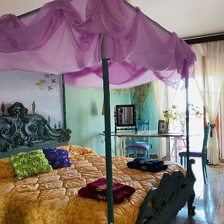 Big House Vicino Al Castello Apartment Rocca Imperiale Bagian luar foto