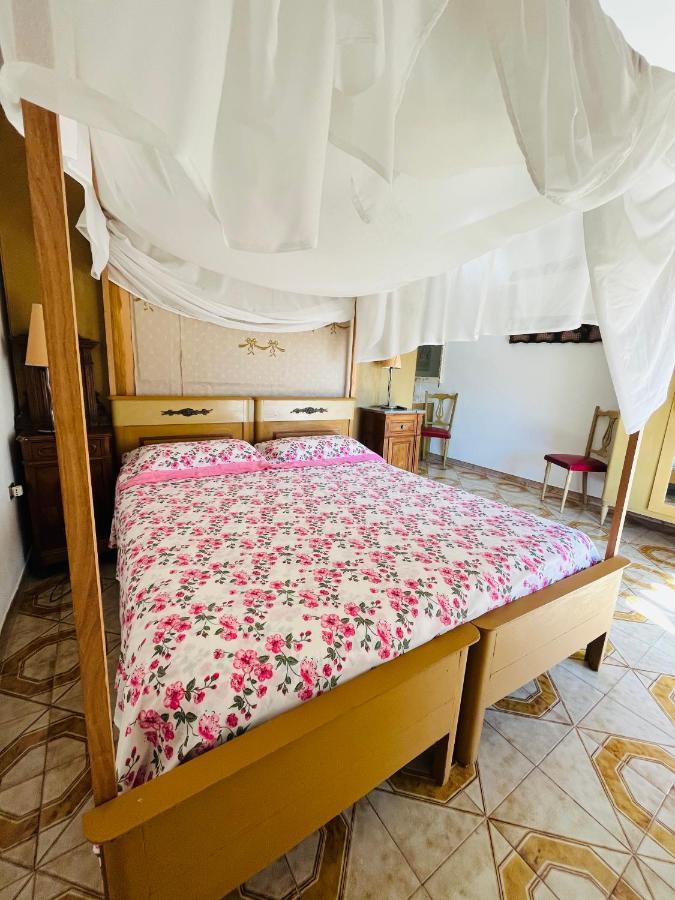 Big House Vicino Al Castello Apartment Rocca Imperiale Bagian luar foto